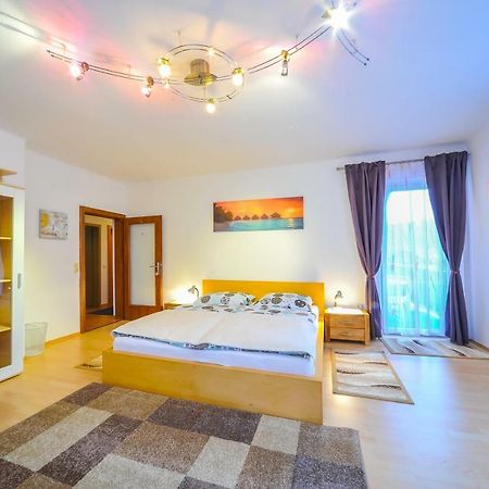Privatzimmer Haus Erika Sankt Peter-Freienstein Buitenkant foto