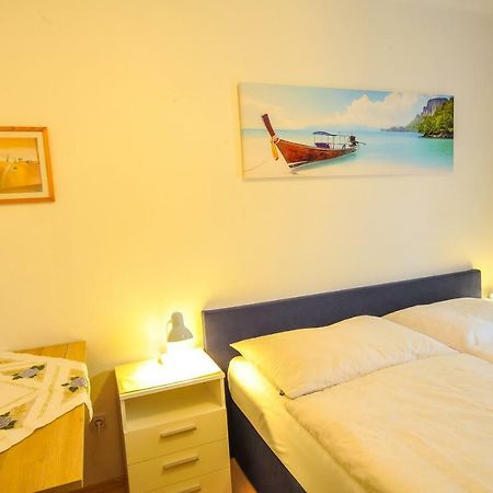 Privatzimmer Haus Erika Sankt Peter-Freienstein Buitenkant foto